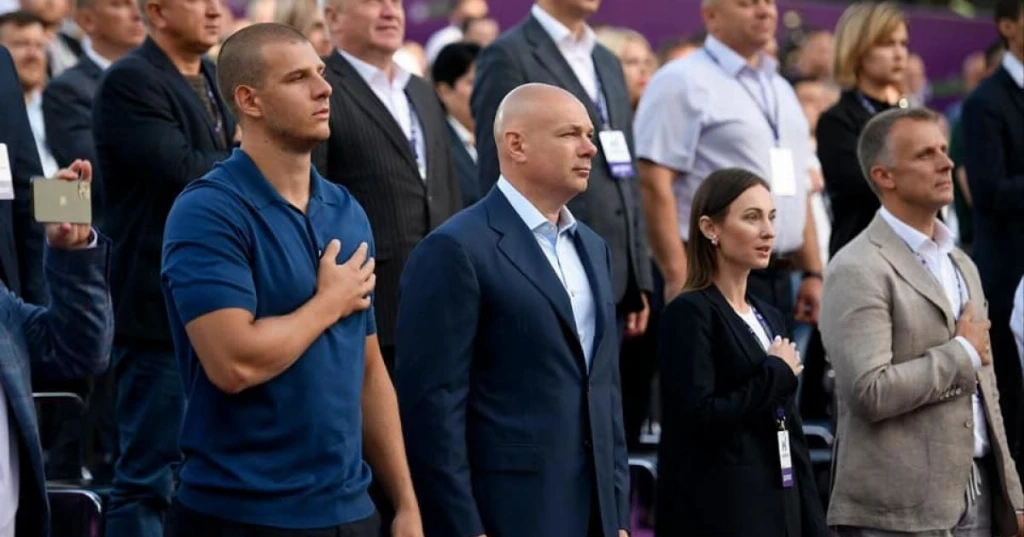 {Син Ігоря Палиці емоційно звернувся до колишніх російських друзів}