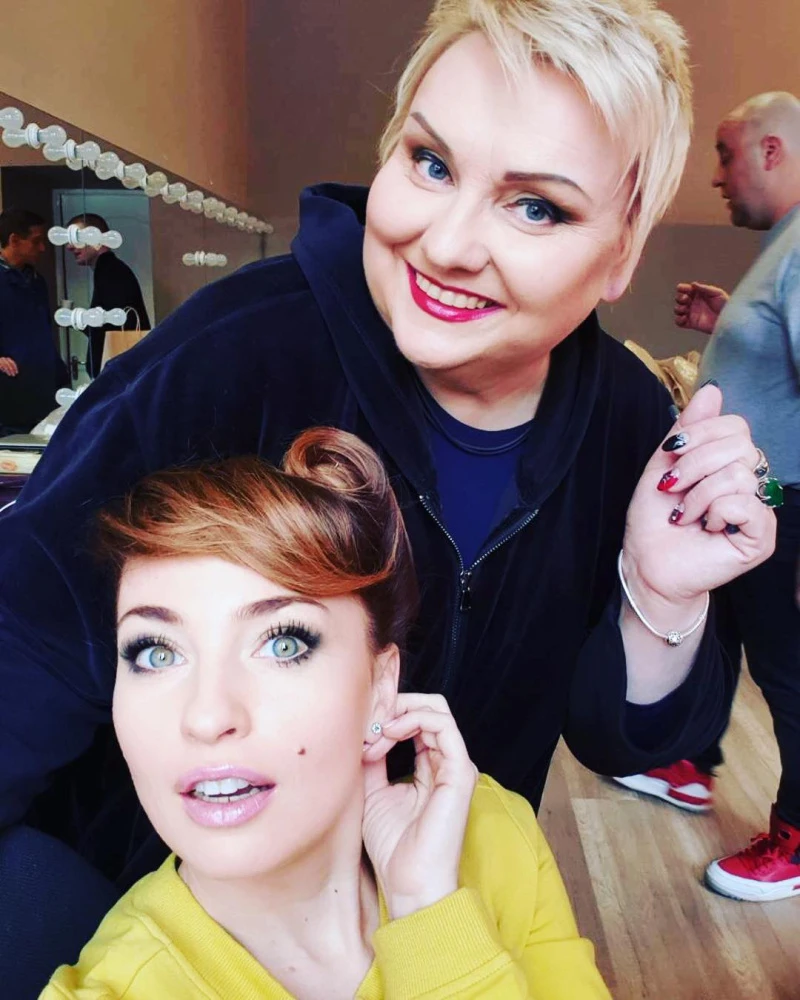 {Марина Поплавская — фото, биография, личная жизнь, причина смерти,  «Дизель-шоу», песни, авария, КВН - 24СМИ}