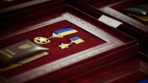 Нагороди для українських військових: які є і за що вручають Фото 1 Державні нагороди України для військовослужбовців: які бувають та за що вручають Фото 1