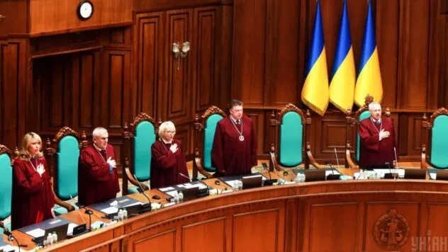 ЦВК і Конституційний Суд можуть опинитися на межі недієздатності – Айвазовська